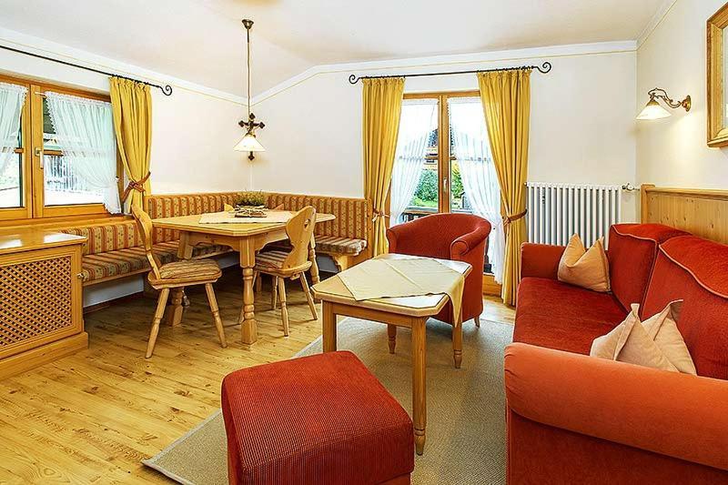 Gaestehaus Menkenbauer Ruhpolding Extérieur photo