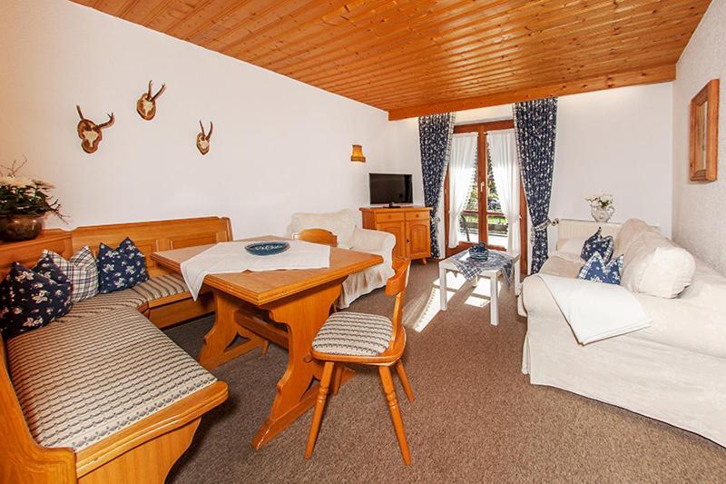 Gaestehaus Menkenbauer Ruhpolding Extérieur photo